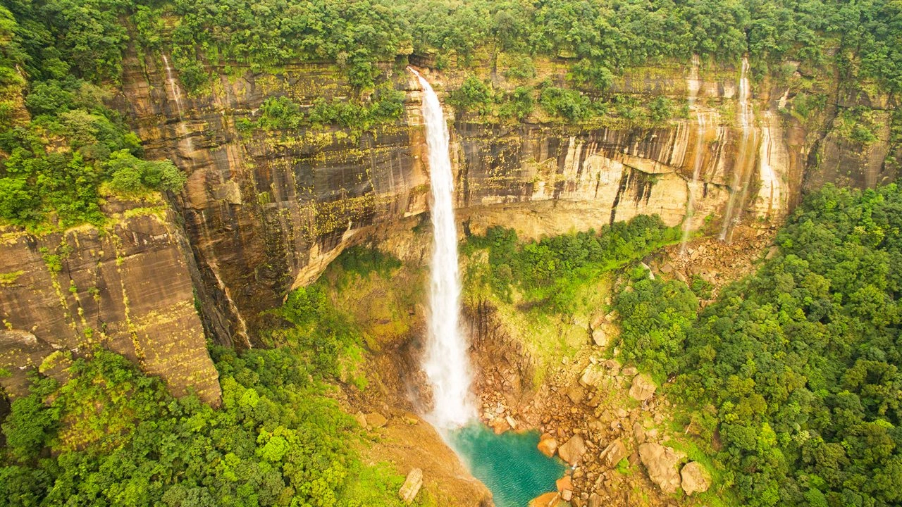 Scenic valley view at Nohkalikai Falls