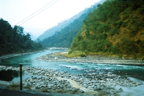 Gangtok to NJP Teesta River by Roadside